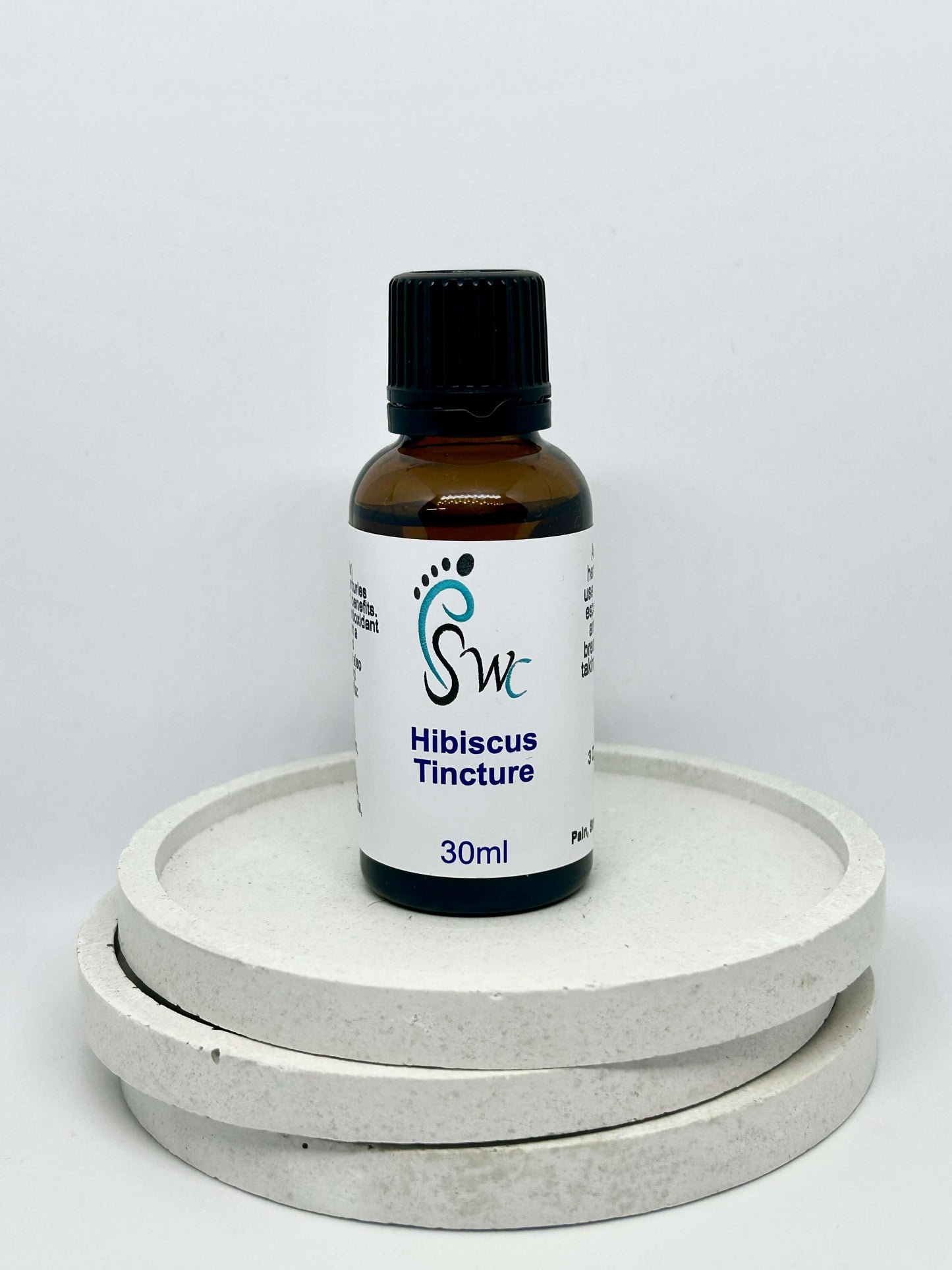 Hibiscus Tincture – rich in antioxidants, supports heart and liver health, aids digestion, and boosts the immune system
